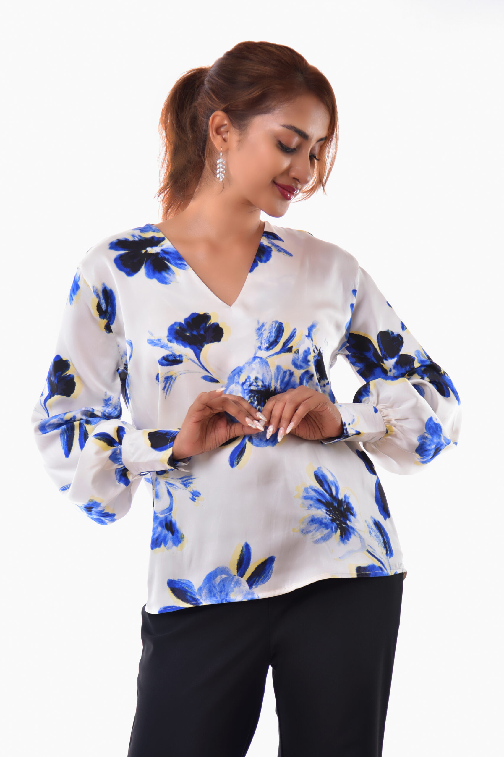 Solenne Bloom V-Neck Top
